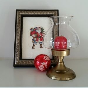 VINTAGE BRASS CANDLEHOLDER WITH GLASS GLOBE